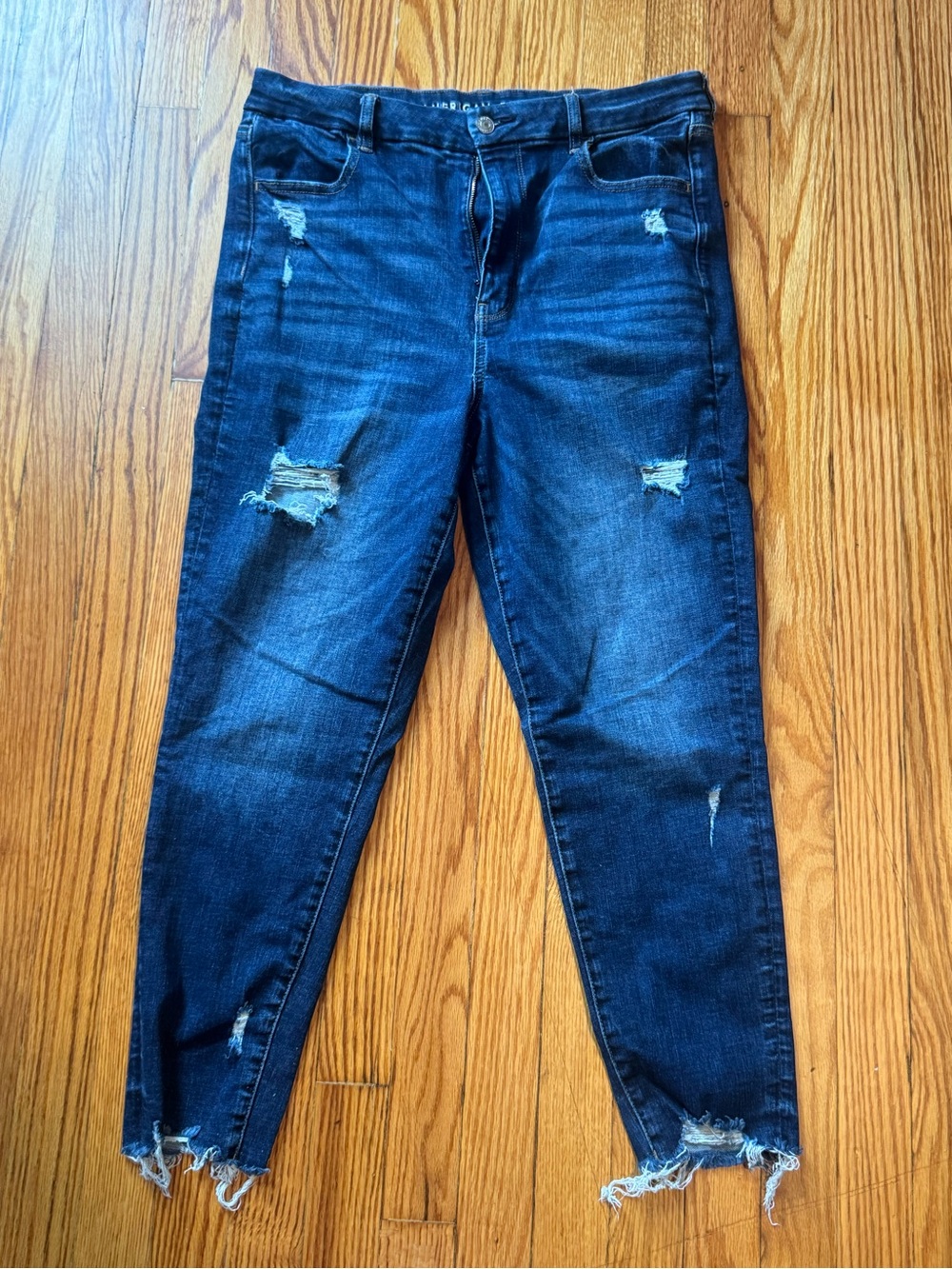American Eagle Curvy Hi Super Hi Rise  Blue Distressed Ripped Jeans Size 14